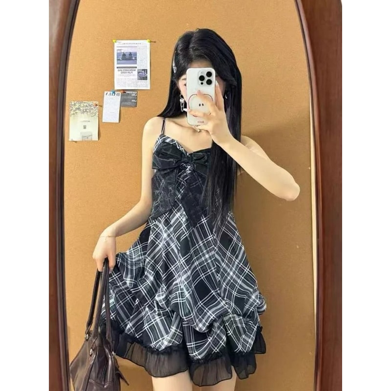 2025 Japanese Vintage Style Black Lace Strap Dress Korean Fashion Summer Sweet Patchwork One Piece 3