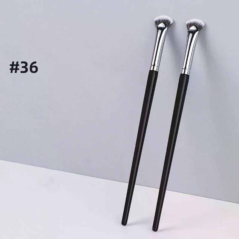 Professional FanShaped Eyelash Brush No Shedding Mascara Highlighter Smudge Tool 1