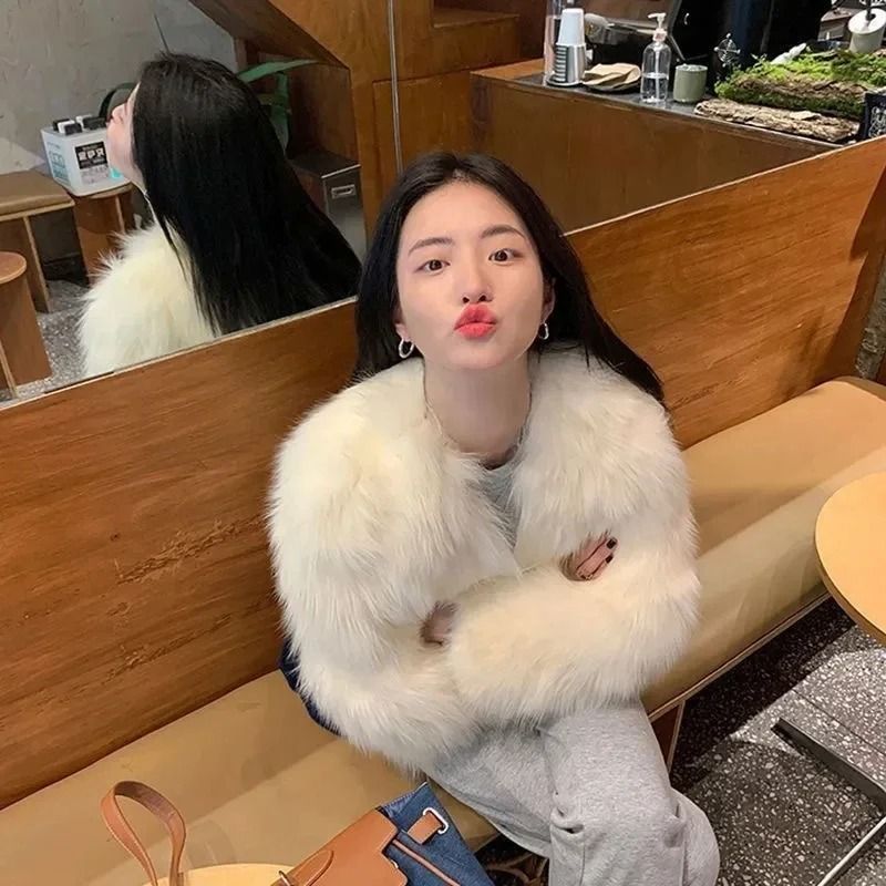 2026 Fashion Imitation Fox Fur Coat Premium Casual Short Loose Winter Jacket Comfortable Outerwea 5