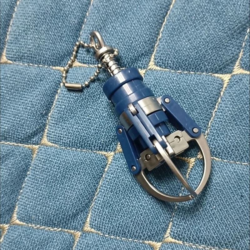 Creative Mini Doll Machine Claw Keychain Fingertip Gripper Bag Pendant 3