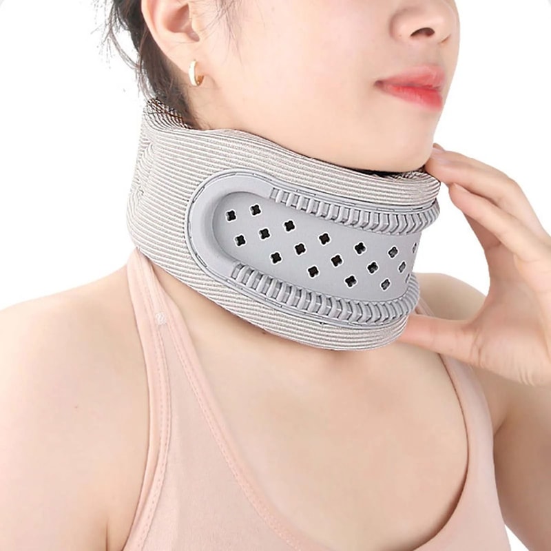 Soft Foam Neck Brace Protector And HighPerformance Cervical Spine Stabilization System 0