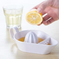 manual citrus juicer and high-performance lemon squeezer for precision extraction
