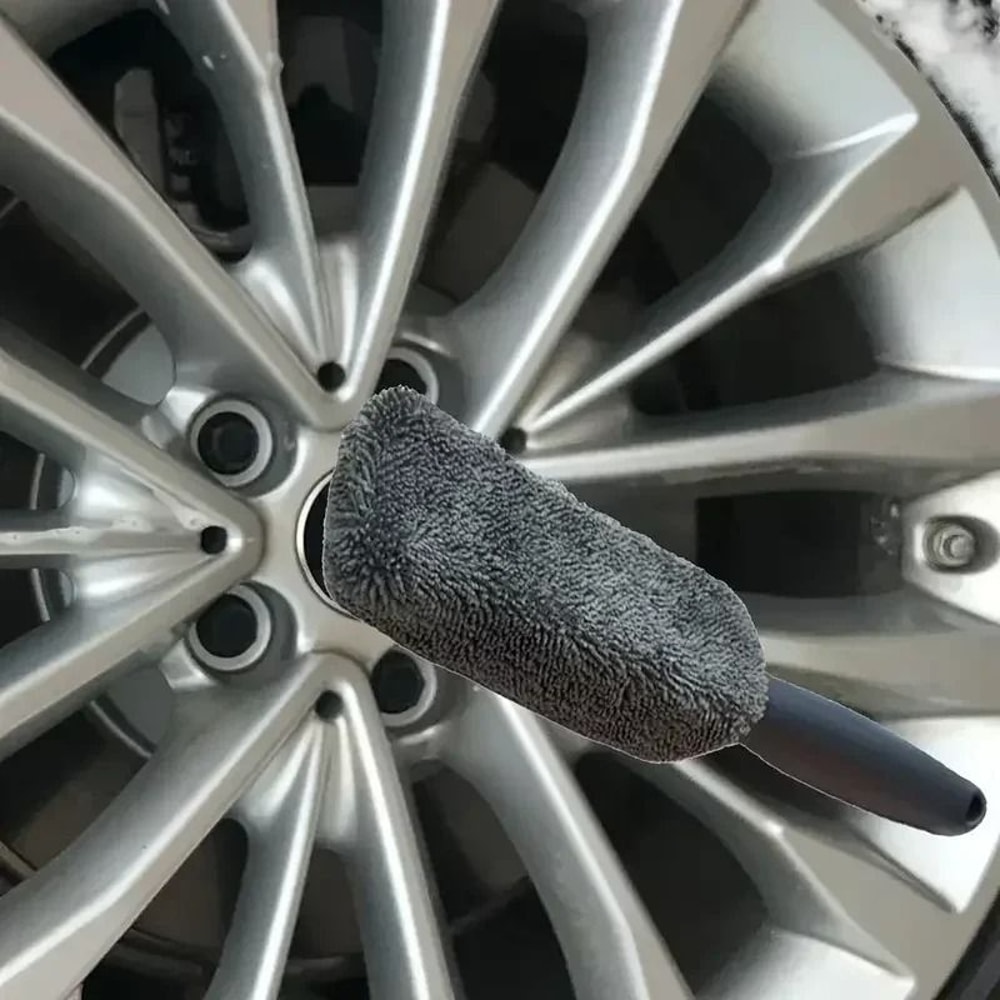 HighPerformance Car Hub Tire Rim Brush And HighFidelity Automotive Detail Architecture 2