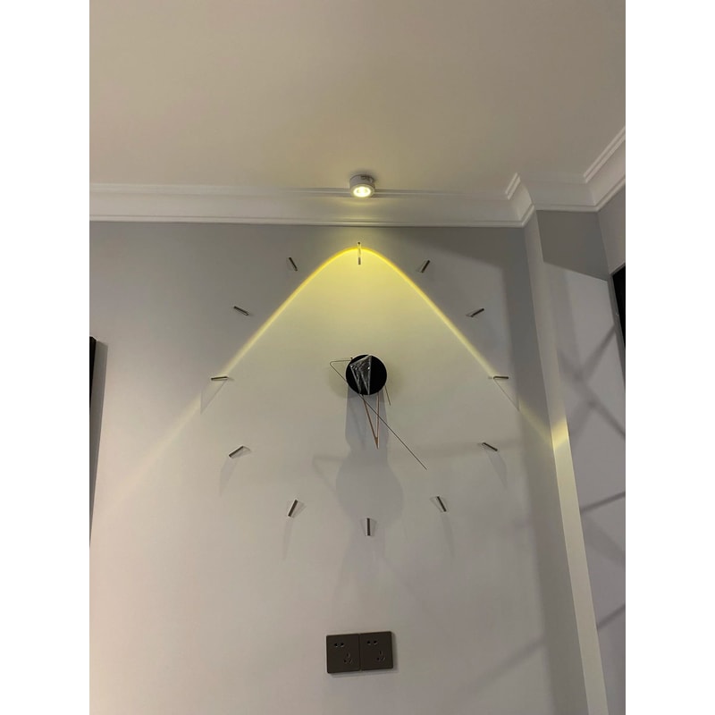 Designer DIY Minimalist Luxury Wall Clock 1