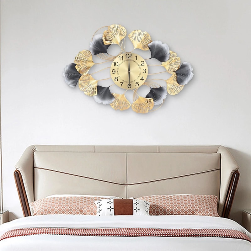 Luxe Ginkgo Leaf Artistic Wall Clock 5
