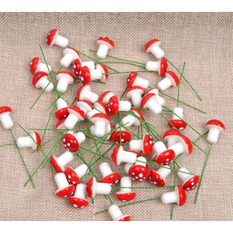 50pcs Mini Foam Mushroom Miniatures Red Spotted Artificial Fairy Garden Decor 6