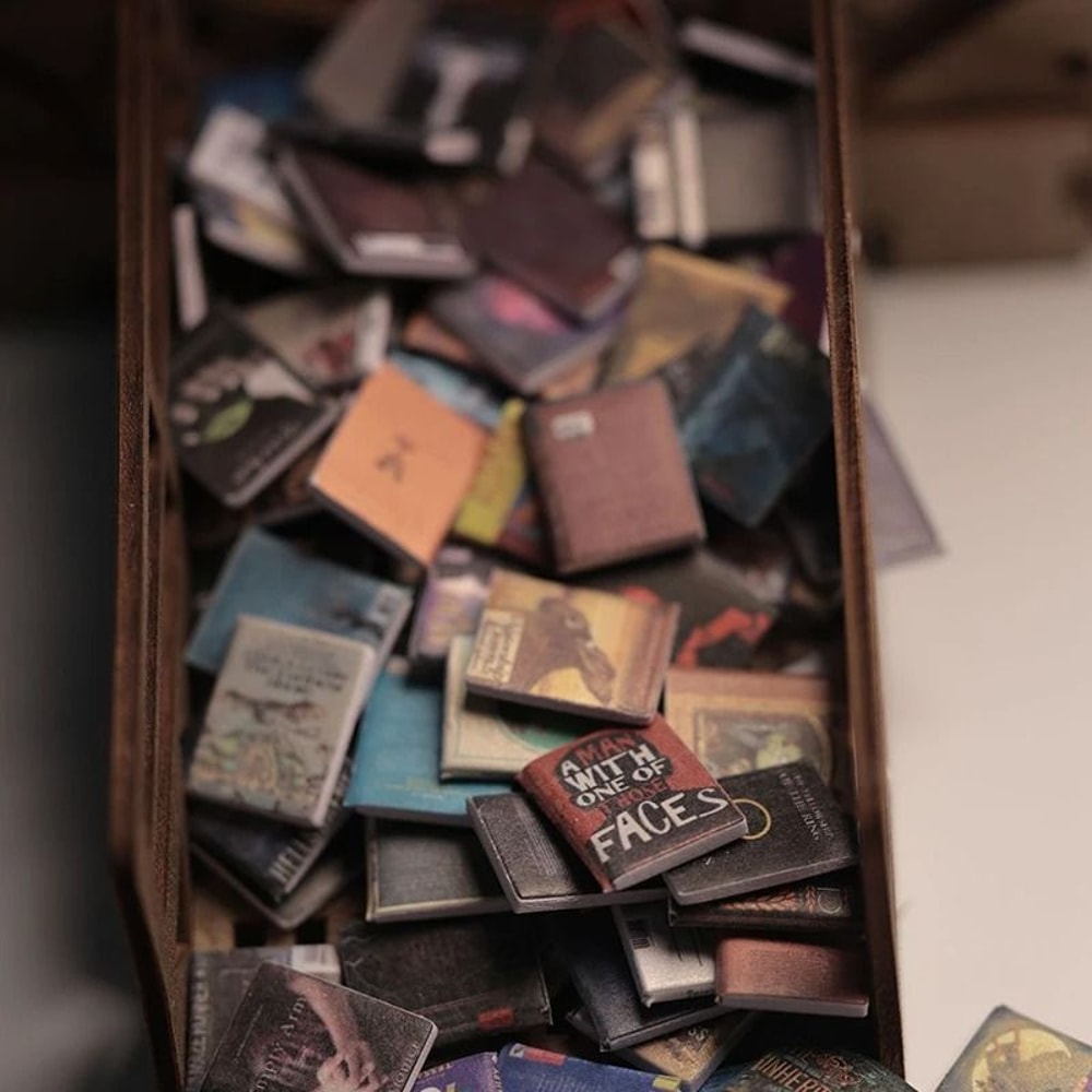 200Piece Mini Books Set Dollhouse Miniature Library Accessories 4