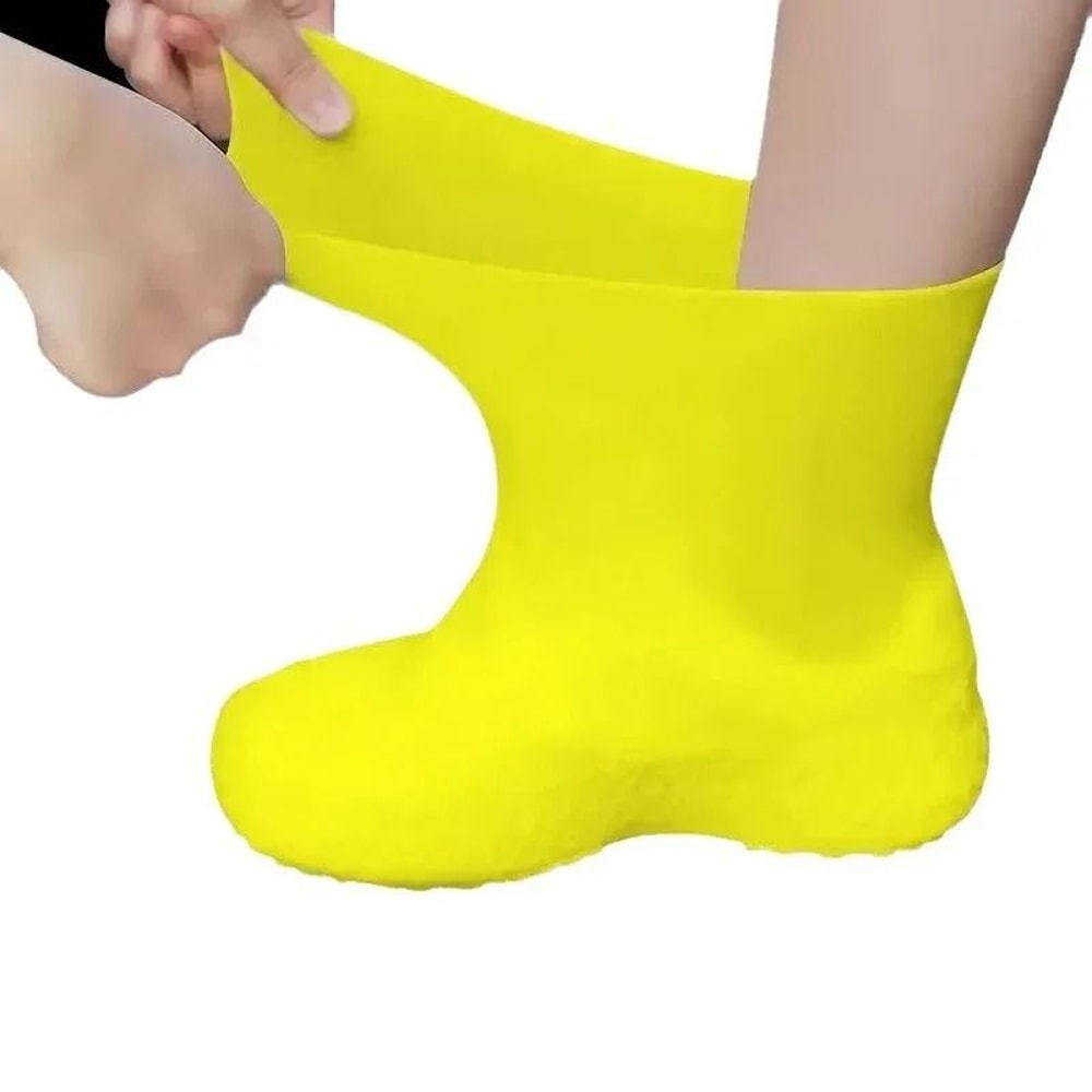 Silicone HighStretch Waterproof Shoe Covers And RainShield Interface 1