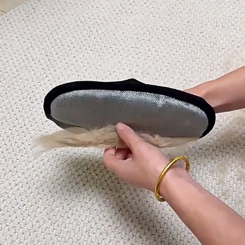 Precision Hair Removal Massage Glove 4