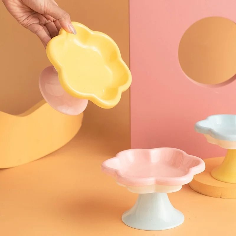 FloralContour Elevated Ceramic Plate 1