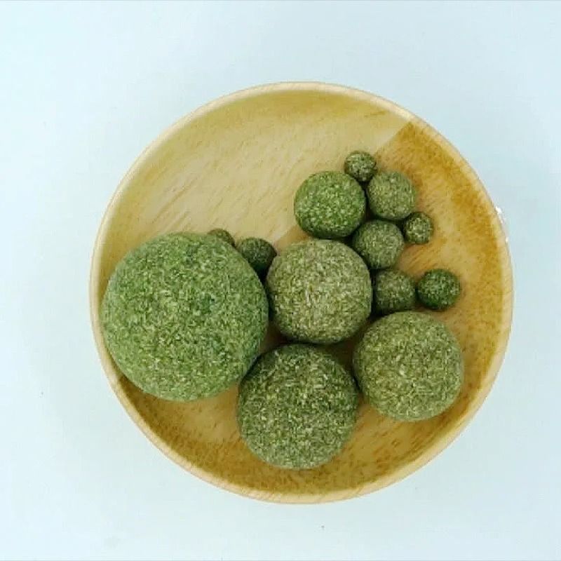 Edible Rotating Catnip Ball Toy For Home Chasing Game 4