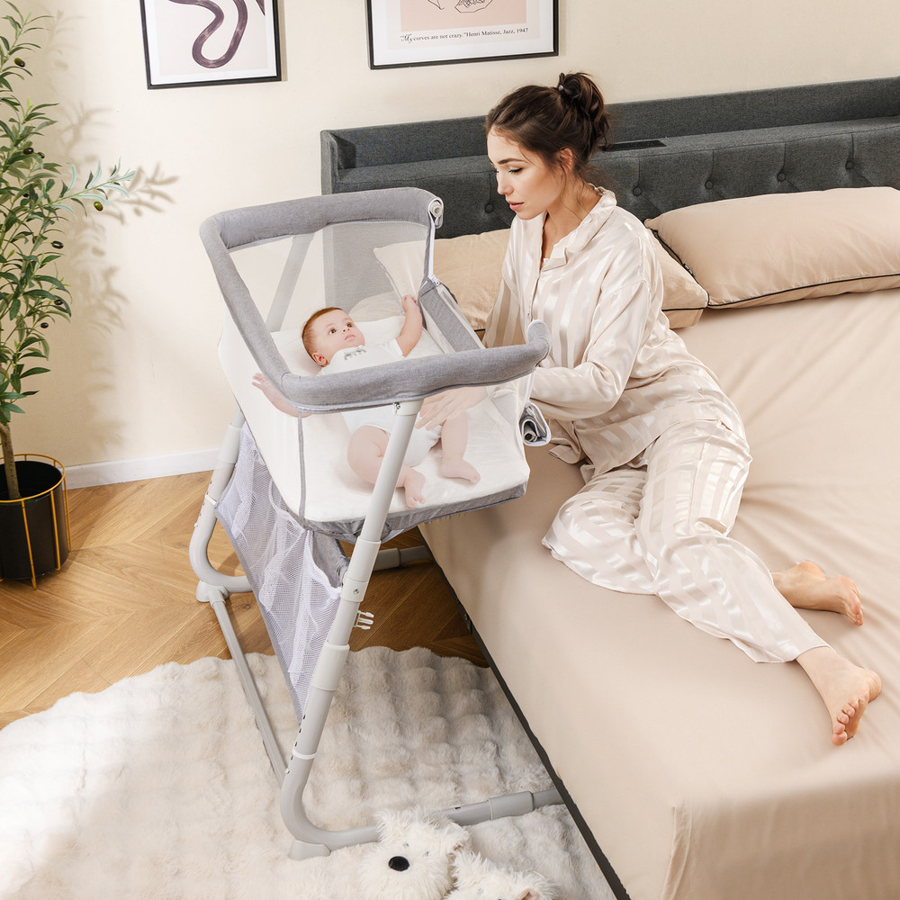 Baby Bassinet Bedside Crib with Adjustable Height & Comfy Mattress