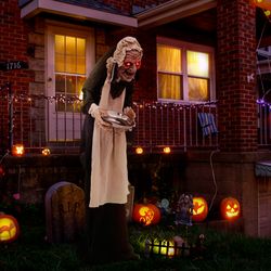 5.2 feet halloween animated standing greeter old lady with candy dish, life-size motion sensor prop for scary decor
