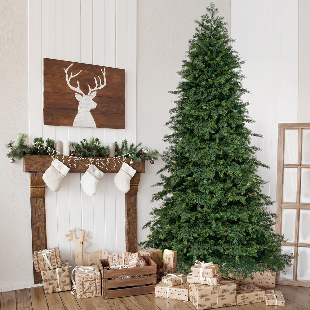 Traditional Green Christmas Tree Realistic Xmas Tree with PE & PVC Foliage for Indoor Holiday Decor