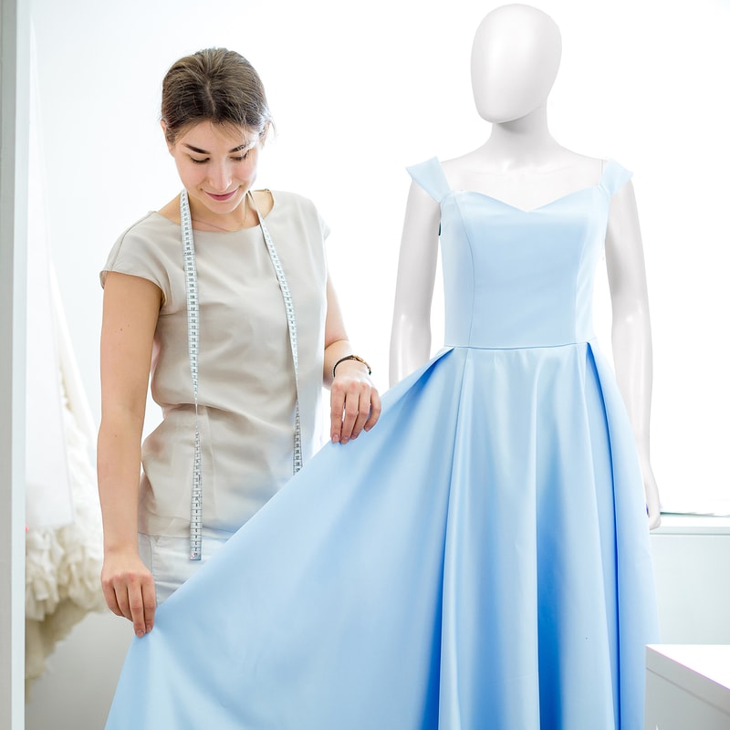 5.8 ft Full Body Female Mannequin Egghead Dress Form Manikin with Metal Stand for Display, Sewing, Clothing Stores