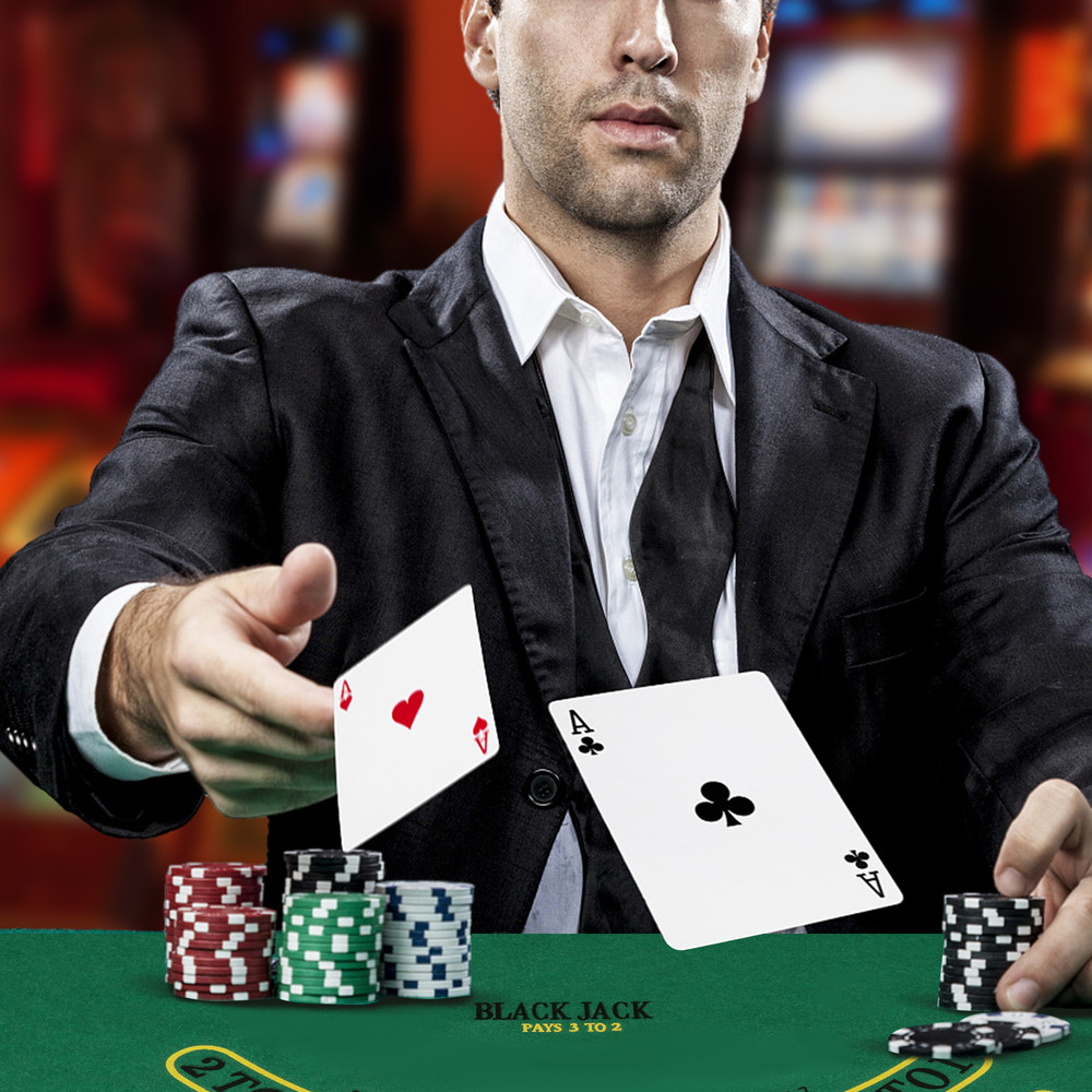 Premium 14 Gram Poker Chips 300 Pieces Casino Poker Chip Set With Automatic Card Shuffler Lockable 3