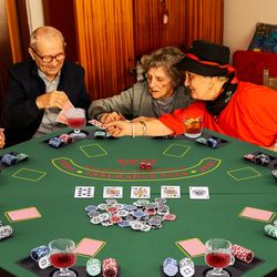 foldable poker table top with carrying bag, cup holders & quad-fold storage for texas holdem & casino games