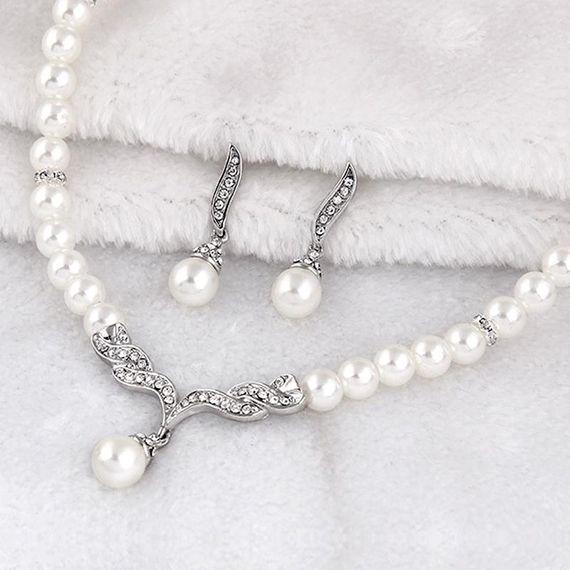 Bridal Pearl Necklace and Earrings Set Rhinestone Wedding Jewelry Set for Brides