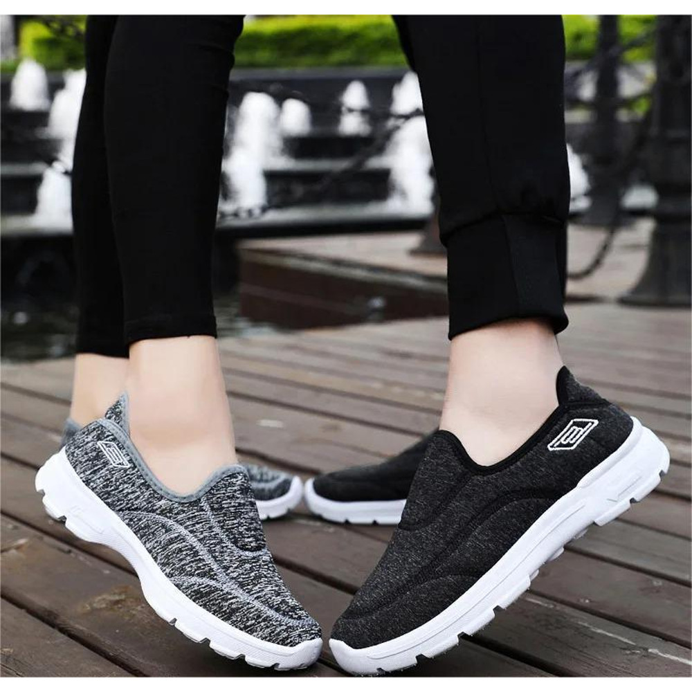 Lightweight Soft Soled Breathable Women Trainers Comfortable Non Slip Flex Sneakers 1