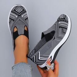 lightweight breathable mesh womens flat shoes for summer