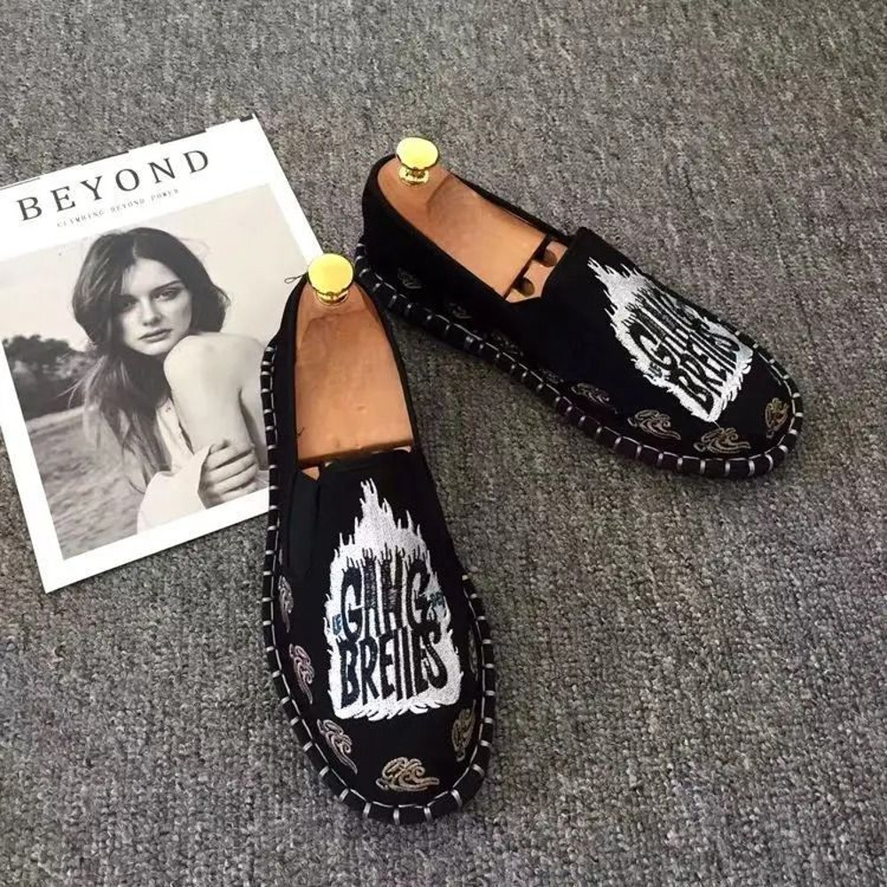 Traditional Embroidered Beijing Cloth Loafers For Men 8