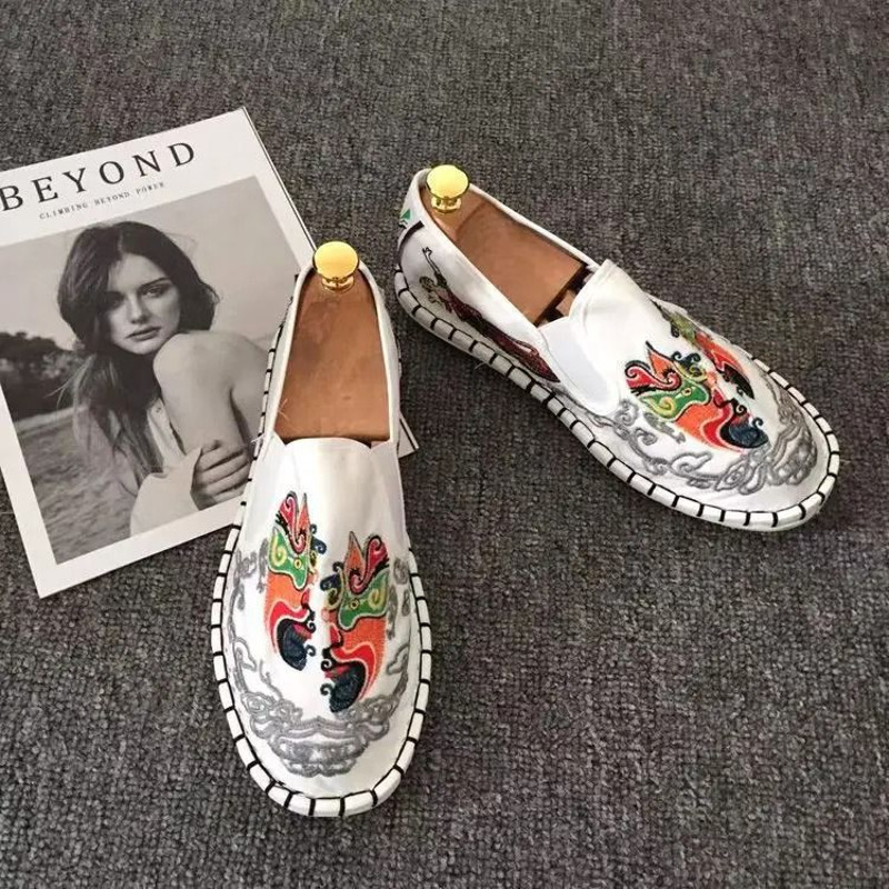 Traditional Embroidered Beijing Cloth Loafers For Men 18