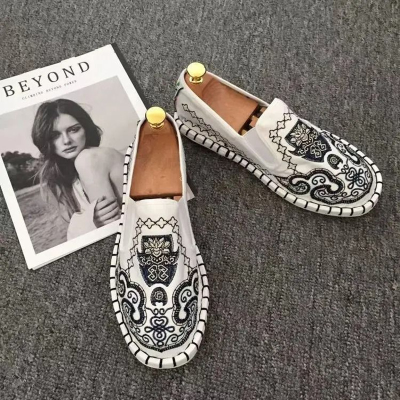 Traditional Embroidered Beijing Cloth Loafers For Men 19