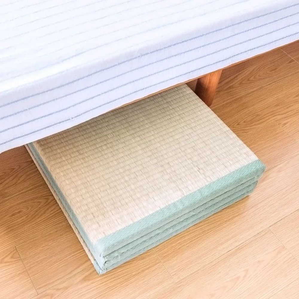 Foldable Tatami Style Sleeping Mattress With Traditional Straw Design 5