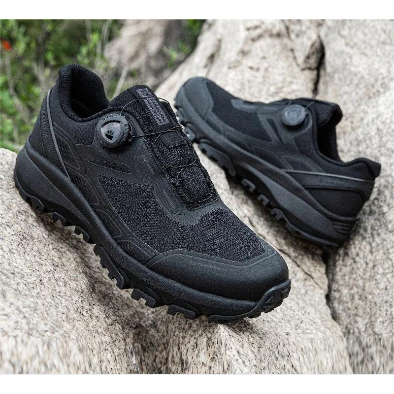 Breathable Mesh Hiking Shoes For Men 1