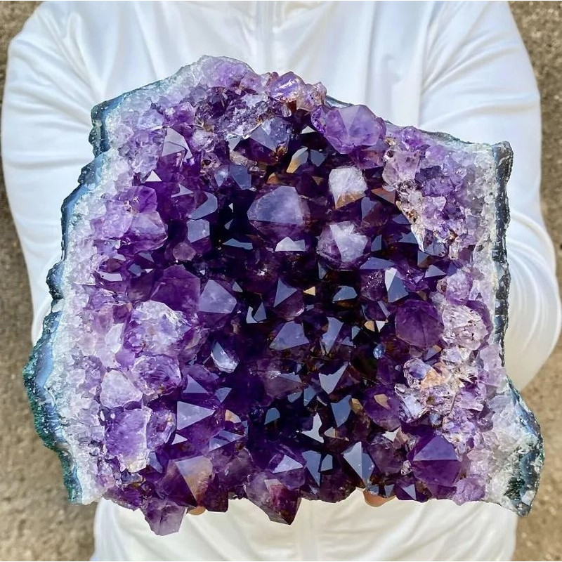 Natural Amethyst Quartz Crystal Cluster For Healing And Home Decoration 3