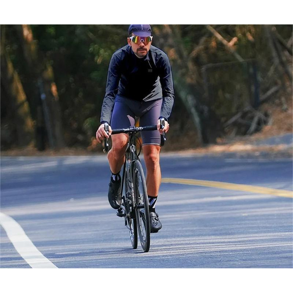 Mens Lightweight Cycling Windbreaker Jacket With Reflective Strips 2