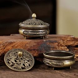 mini aromatherapy incense burner with three legged design