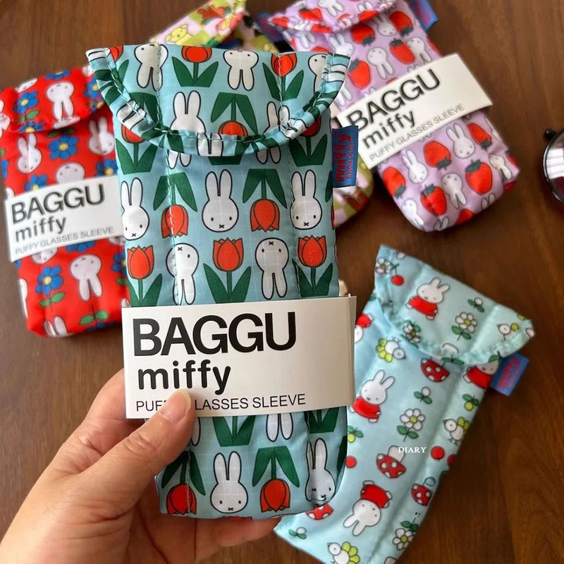 Cute Cartoon Glasses Pouch With Umbrella Print 7