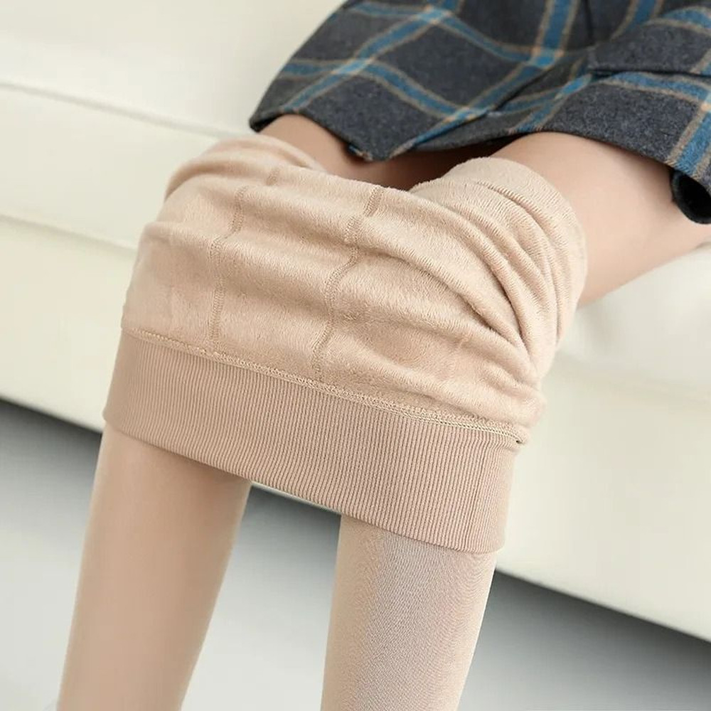 Thick Fleece Lined Leggings For Women With Foot Stepping Design 3
