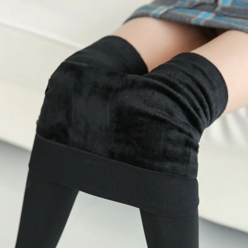 Thick Fleece Lined Leggings For Women With Foot Stepping Design 7