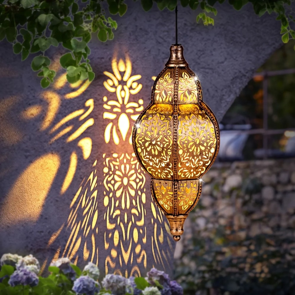 Solar Lantern Pendant Light For Outdoor Garden And Patio Decor 1