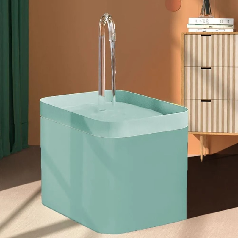 Automatic Pet Water Dispenser With Filtered Circulation For Cats And Small Dogs 1