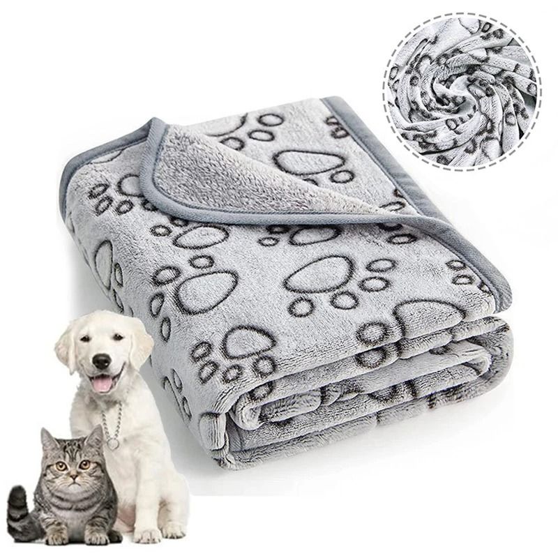 Soft Plush Pet Blanket With Cartoon Design 0