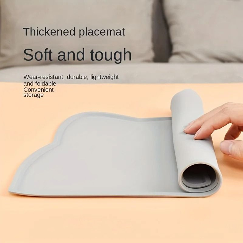 Silicone Pet Feeding Mat With Raised Edge 4