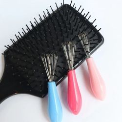 hair brush cleaner with plastic handle for combs and brushes