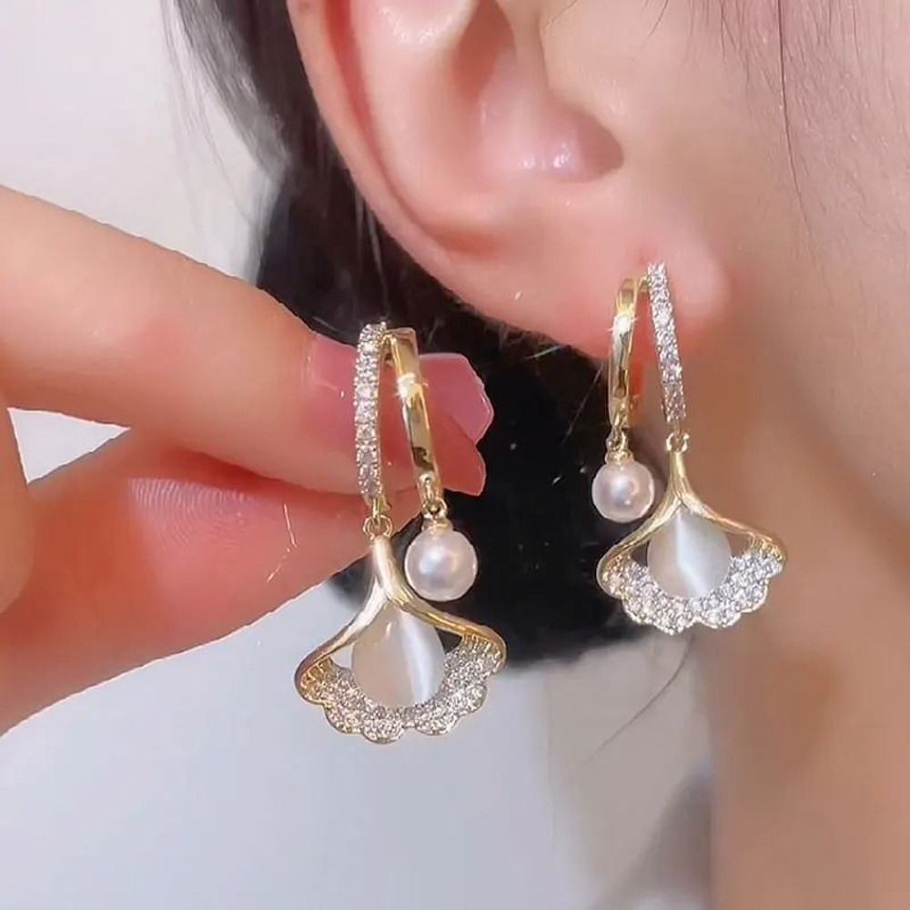 Elegant Crystal Leaf Drop Earrings 11