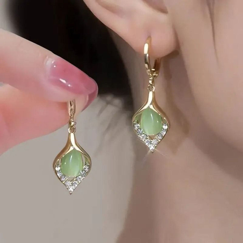 Elegant Crystal Leaf Drop Earrings 13