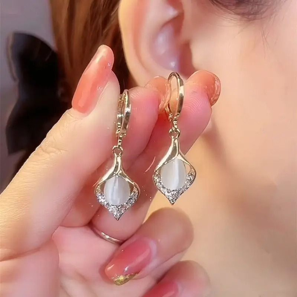 Elegant Crystal Leaf Drop Earrings 14