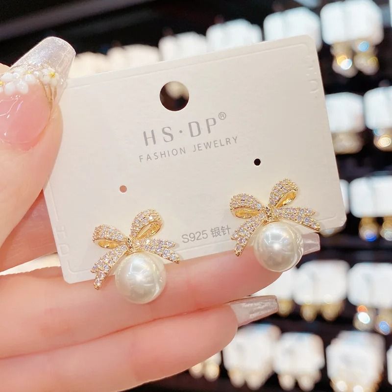 Sparkling Pearl Bow Stud Earrings 3