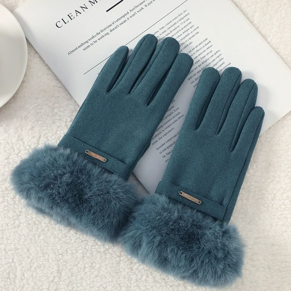 Cozy Winter Plush Touch Screen Gloves For Women 9