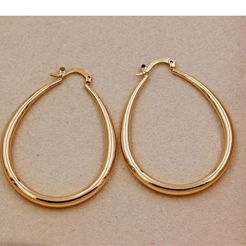 Elegant Gold Shine Hoop Earrings 4