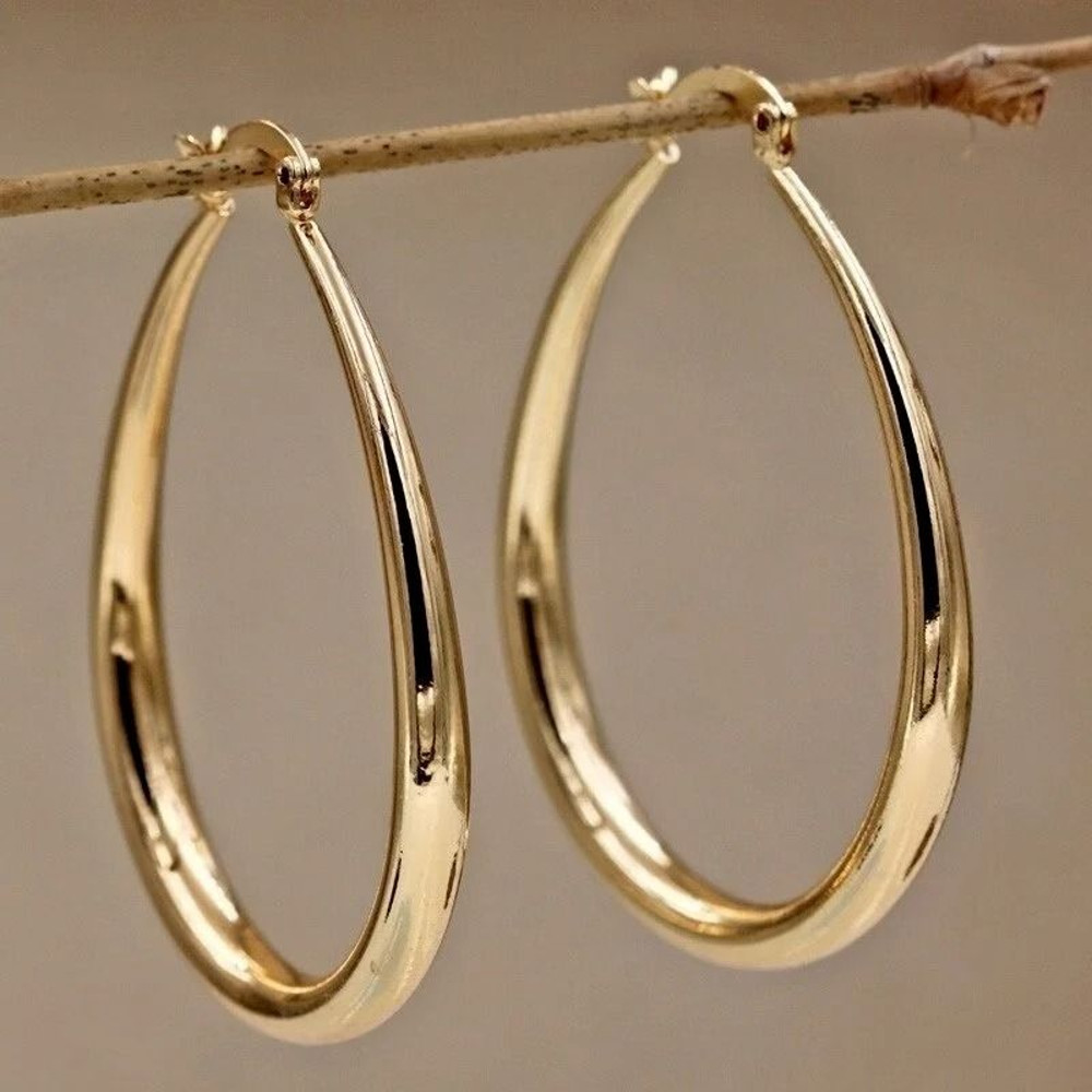 Elegant Gold Shine Hoop Earrings 7