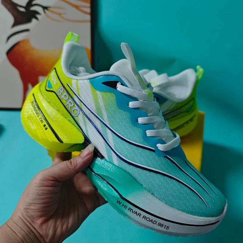 Lightweight Carbon Plate Running Sneakers 2