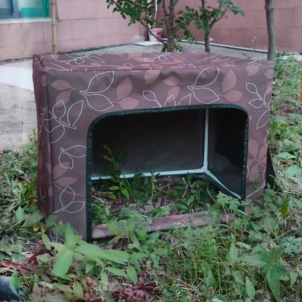 Outdoor Cat Feeding Shelter With Weather Resistant Canopy 2