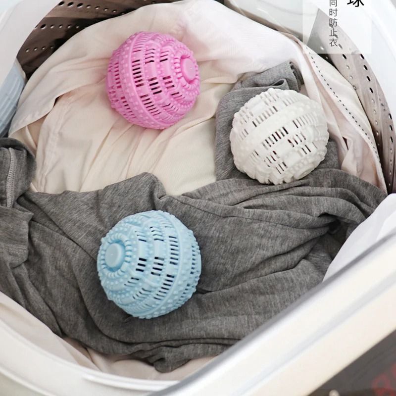 Reusable Pet Hair Removal Laundry Ball 4